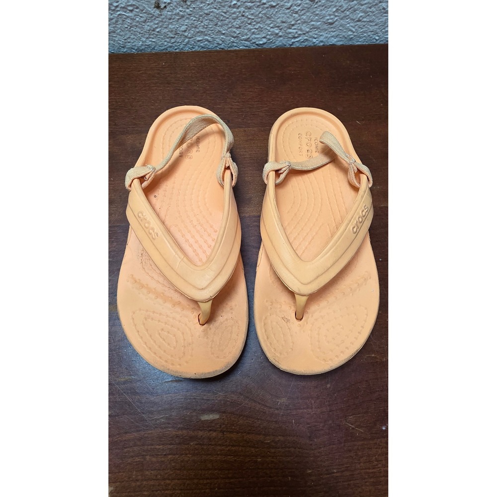 Crocs Thong Sandals Kids Size 10 Peach‎ Orange Slingback Flip Flops Comfort